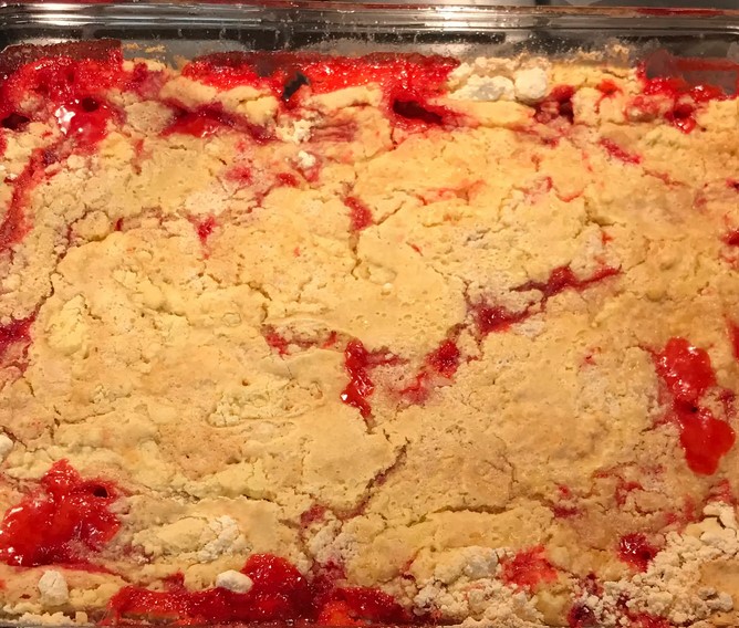 Delicious Strawberry Dump Cake Recipe - Easy and Quick Dessert