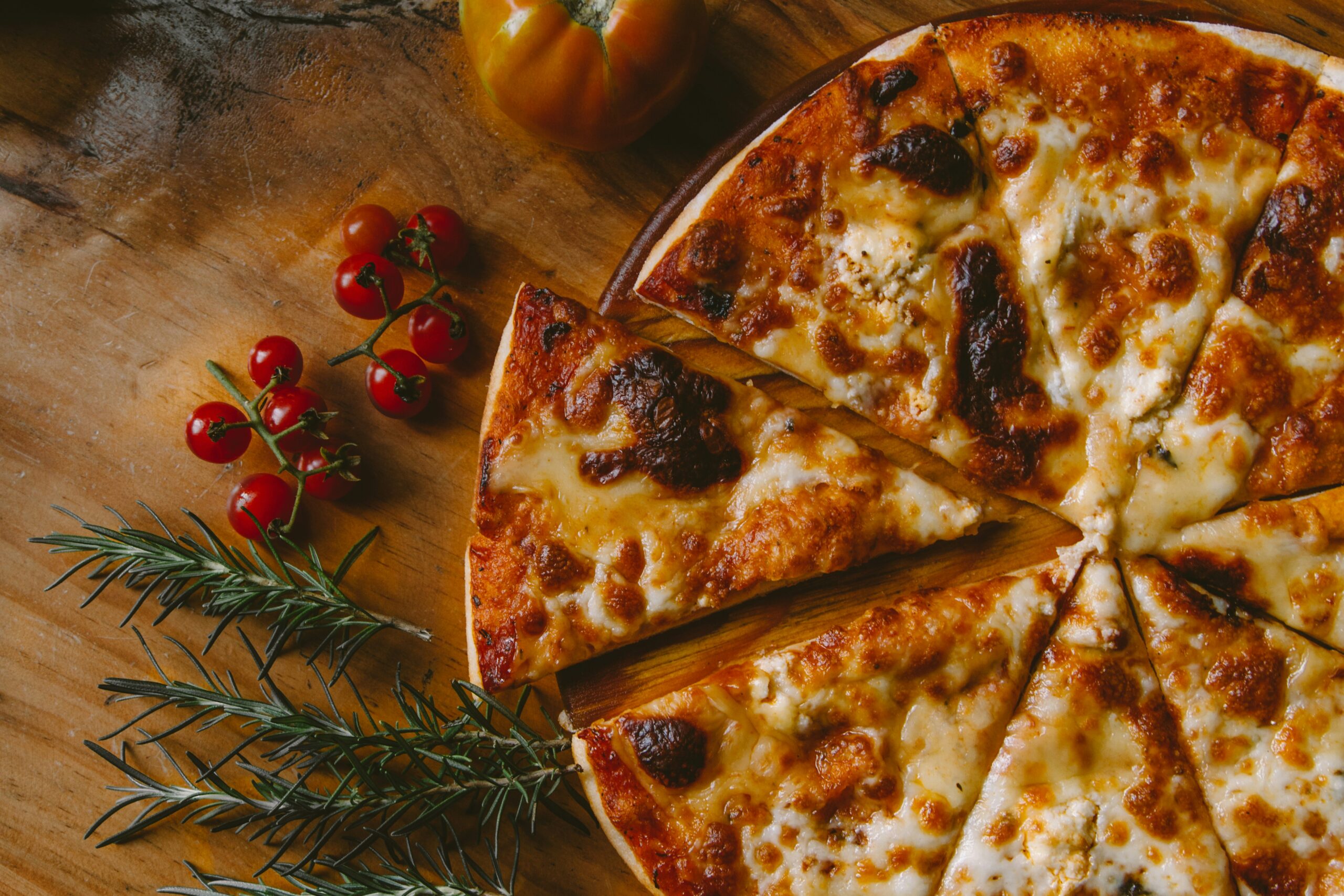 pizza with berries